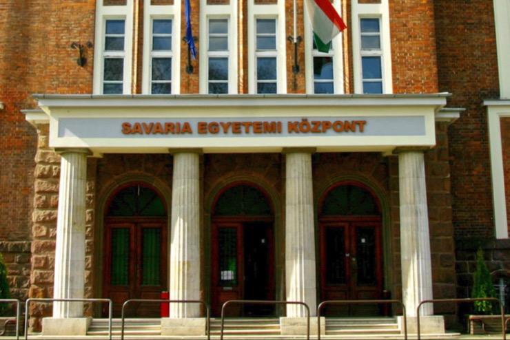 Nyelvjrskutatk tallkozja az egyetemen